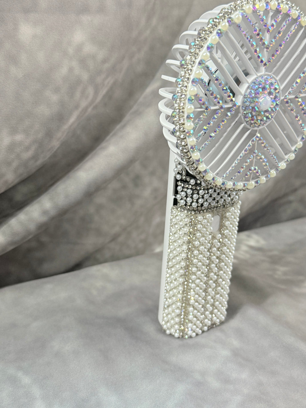 The Pearl Breeze – Luxury Bridal Bouquet & Hand Fan Set