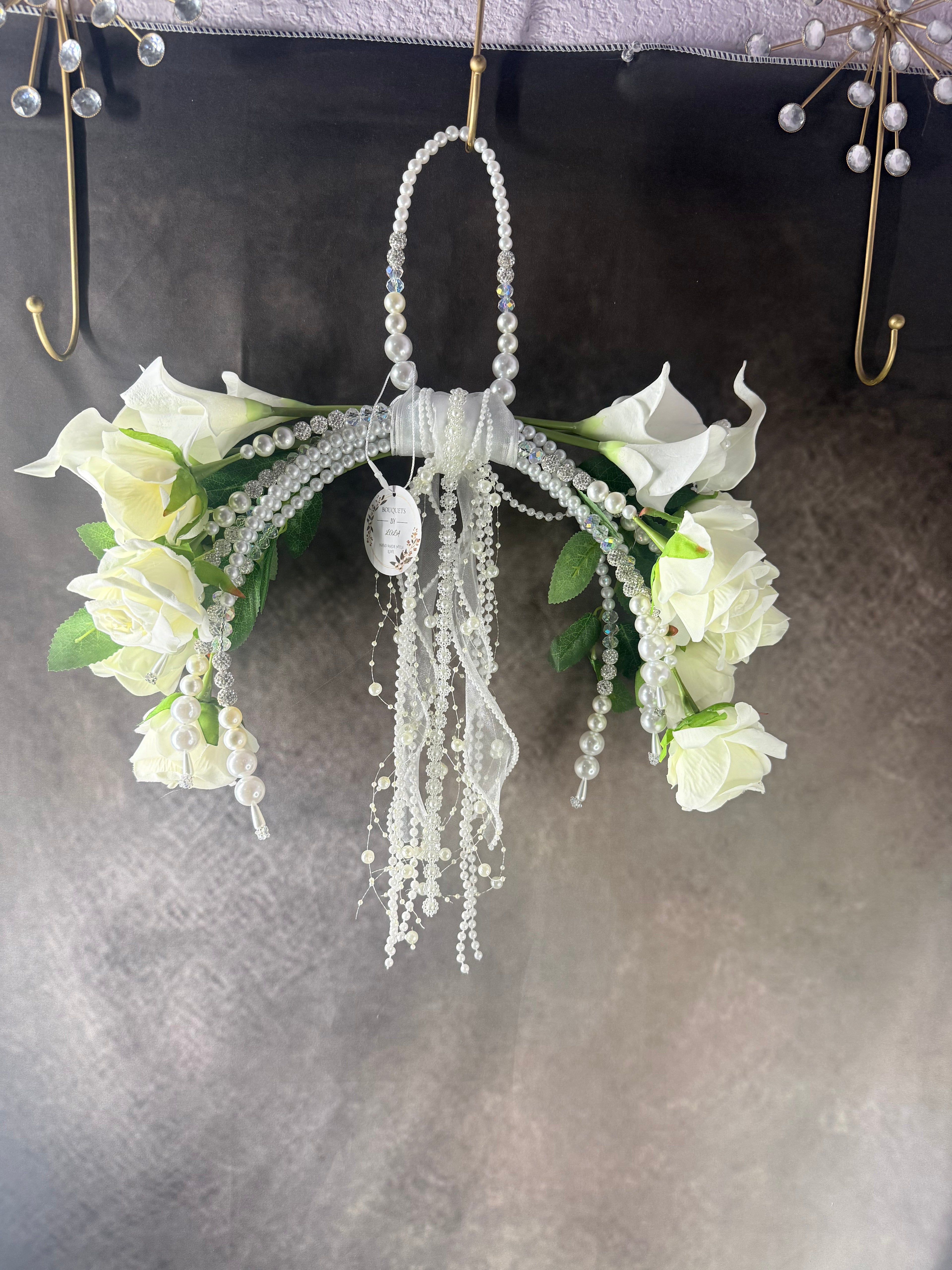 Luxury Pearl Hoop Bridal Bouquet | White Calla Lily Wedding Bouquet | Elegant Hanging Wedding Flowers | Handmade Bridal Bouquet
