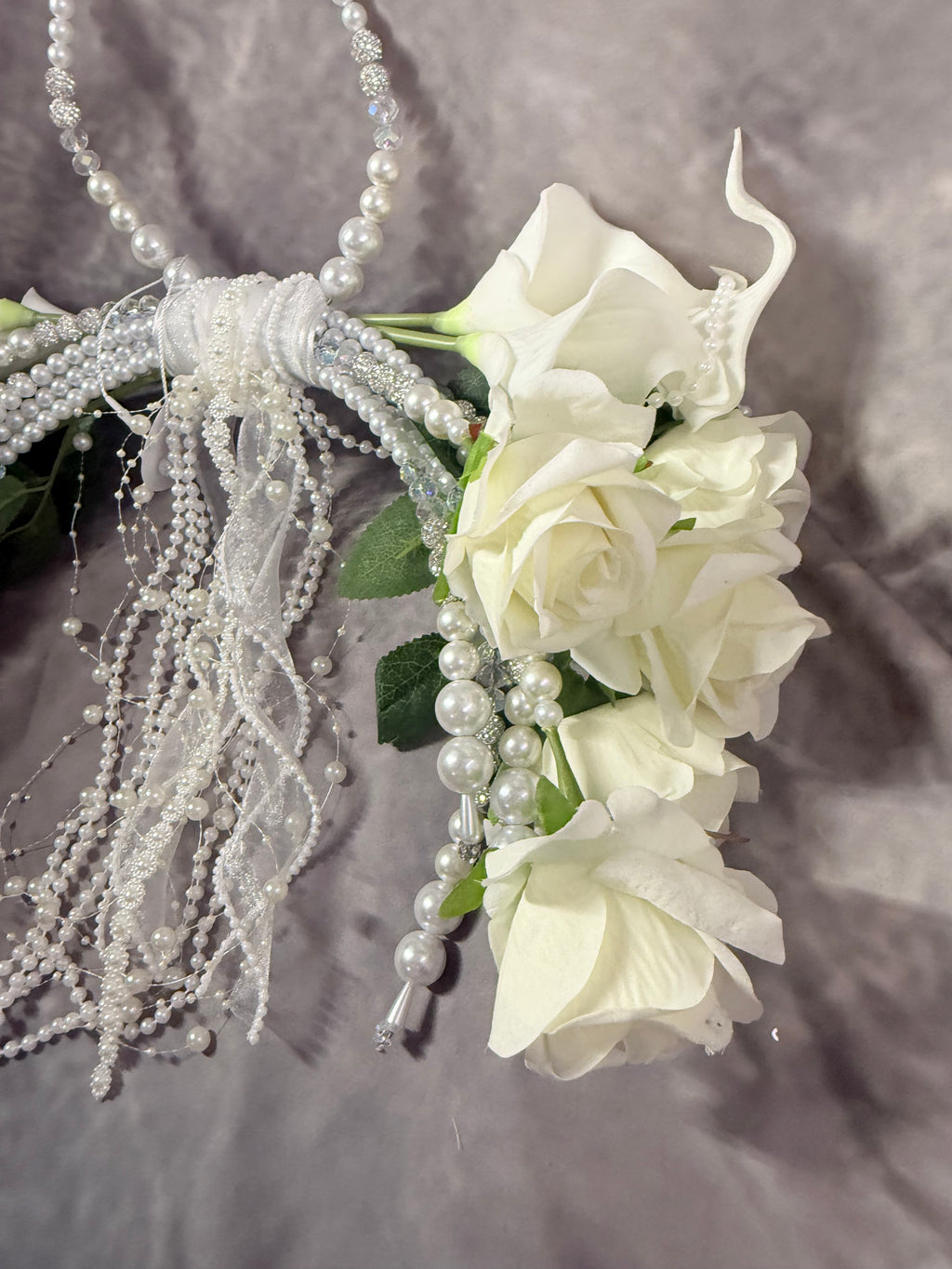 Luxury Pearl Hoop Bridal Bouquet | White Calla Lily Wedding Bouquet | Elegant Hanging Wedding Flowers | Handmade Bridal Bouquet