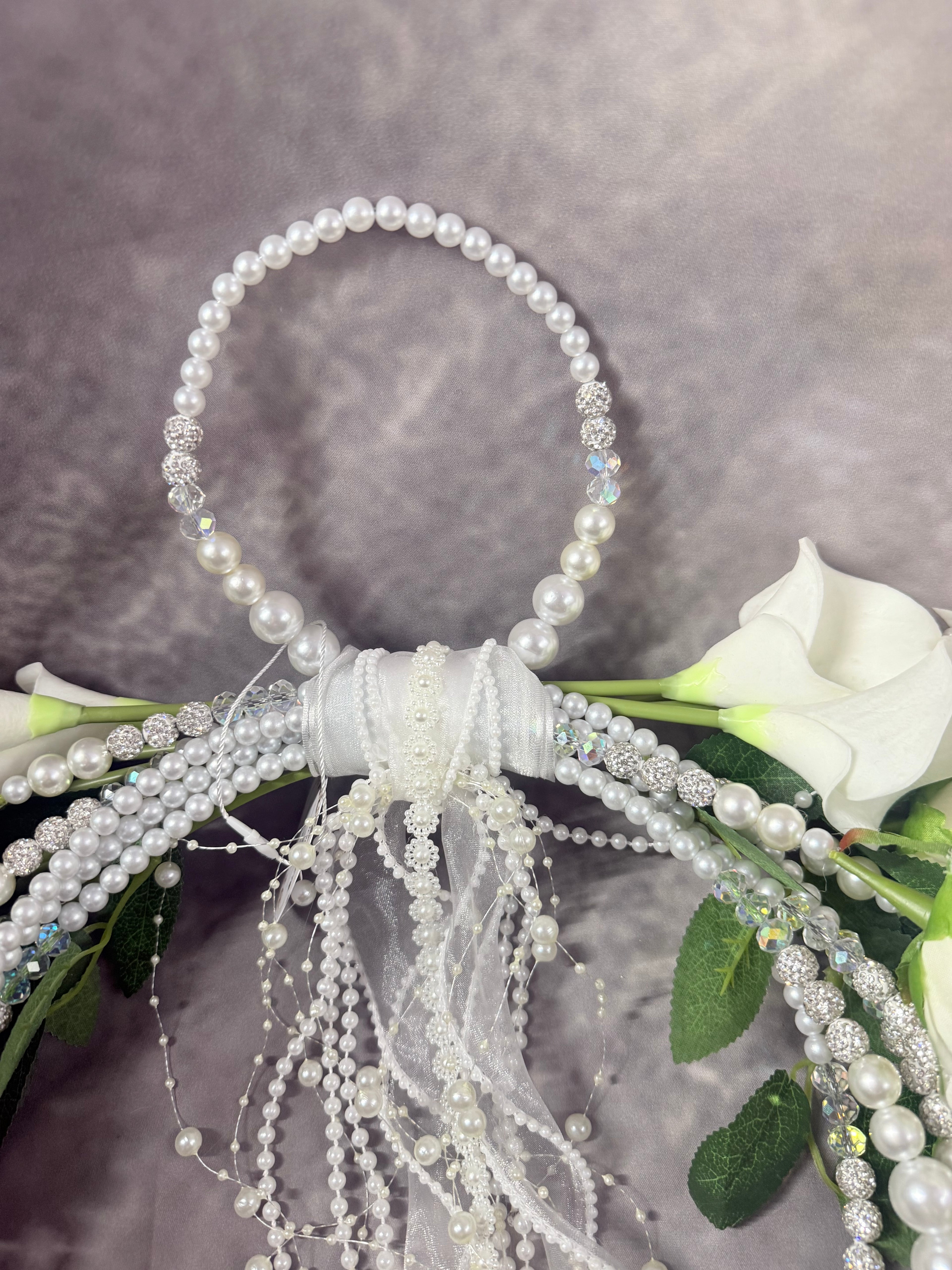 Luxury Pearl Hoop Bridal Bouquet | White Calla Lily Wedding Bouquet | Elegant Hanging Wedding Flowers | Handmade Bridal Bouquet