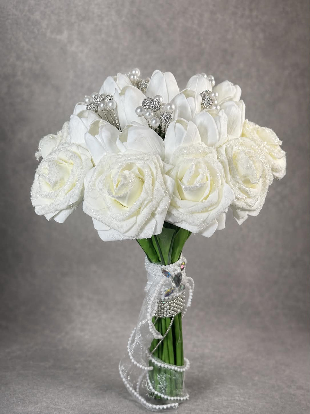 Lola™ Pearl Elegance Bouquet
