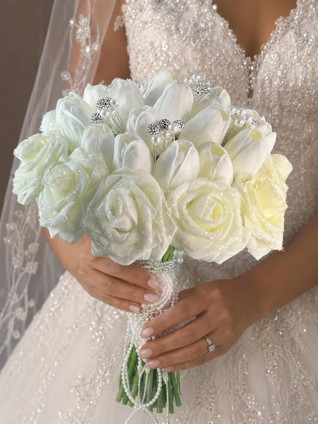Lola™ Pearl Elegance Bouquet