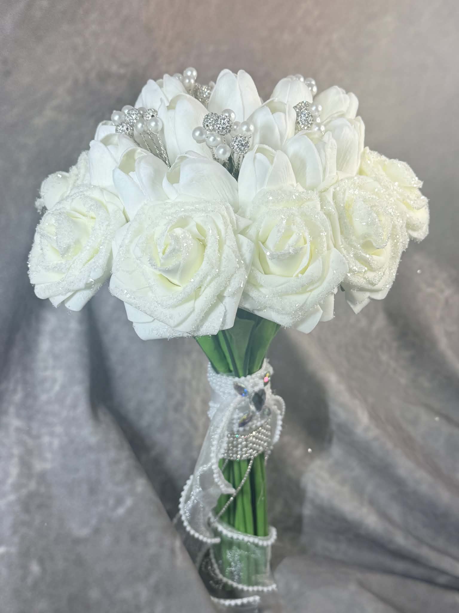 Lola™ Pearl Elegance Bouquet
