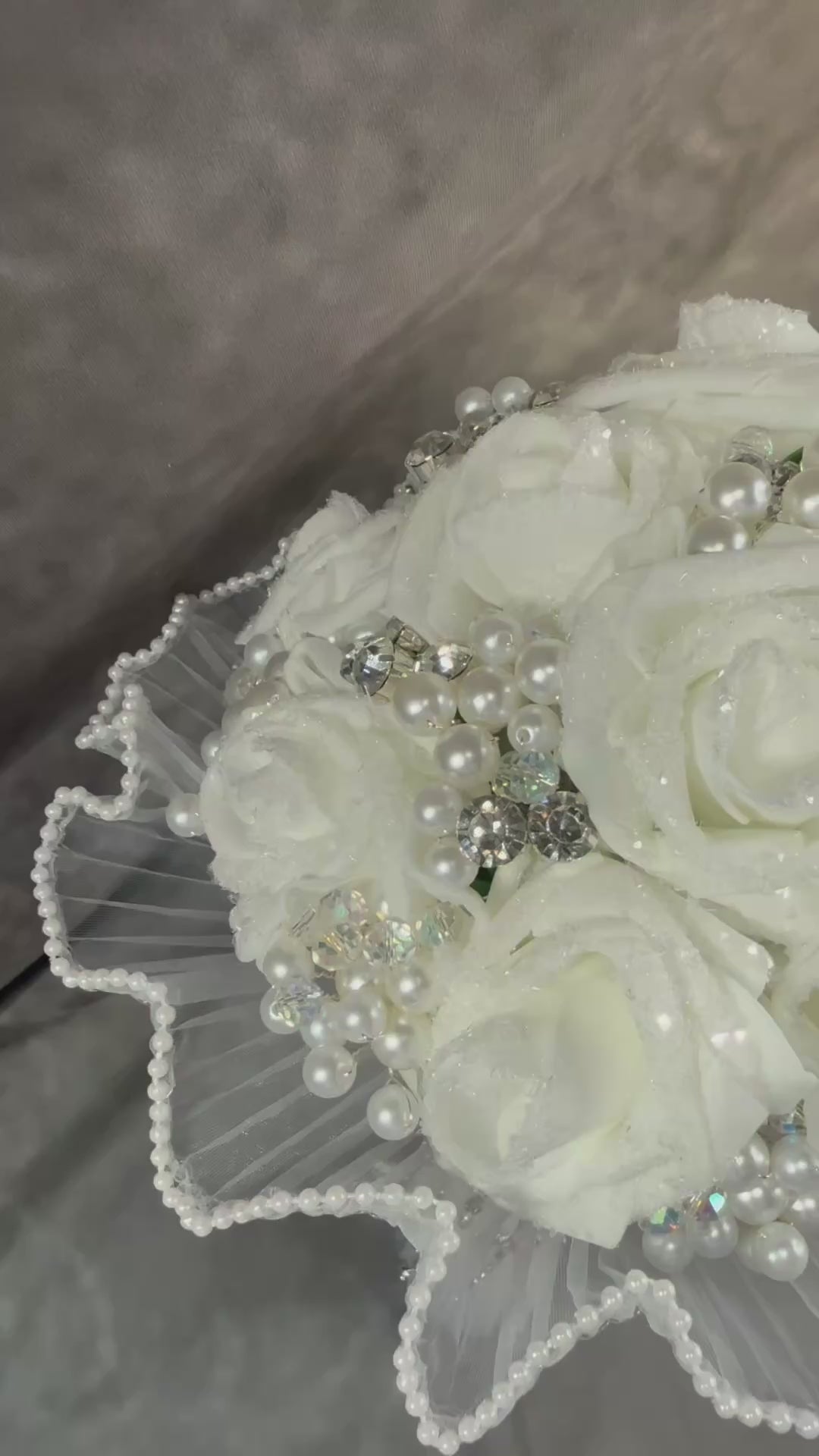 The Pearl Breeze – Luxury Bridal Bouquet & Hand Fan Set